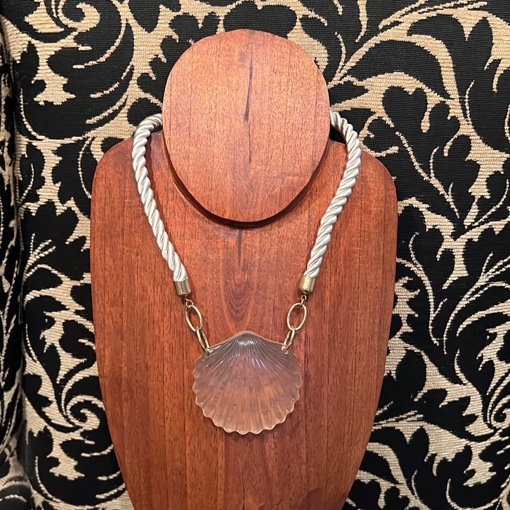 COPY - Chunky Seashell 🐚 Necklace